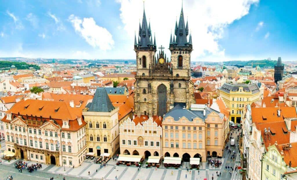 Czech Republic road trip itinerary 10 days Prague main square