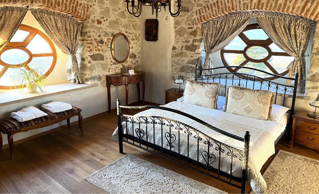 halic castle galicia nueva rooms