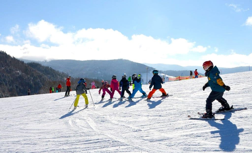portugal in winter skiing in Serra de Estrella beginner skiing slopes Portugal