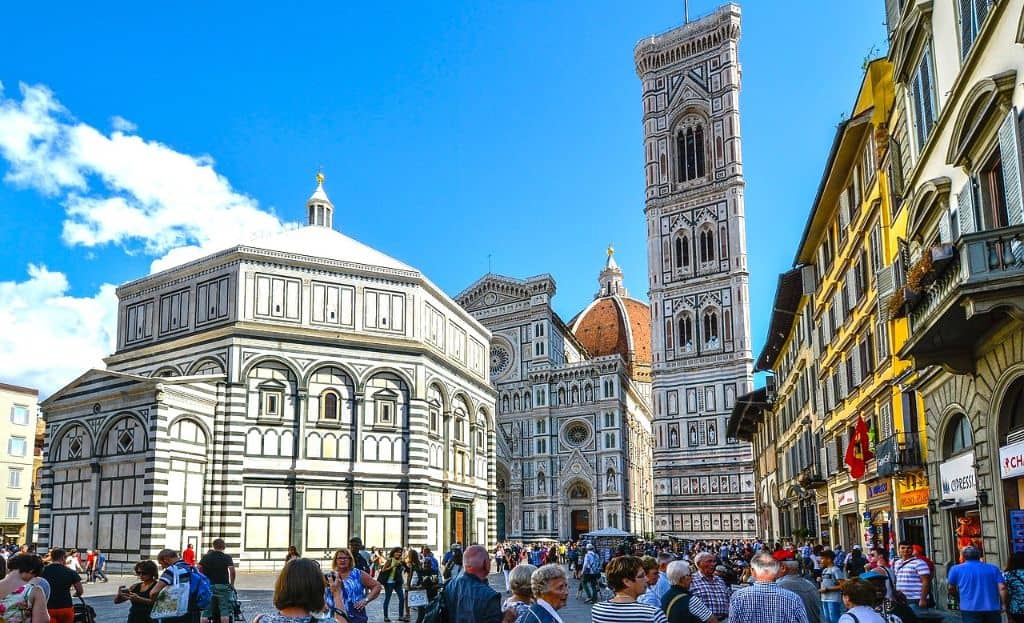 Duomo and beautiful archotecture style in Florence