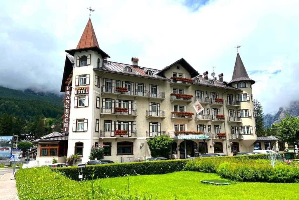 best hotels in cortina villa francesina