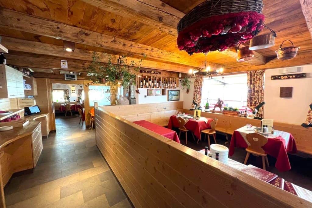 rifugio averau interior restaurant