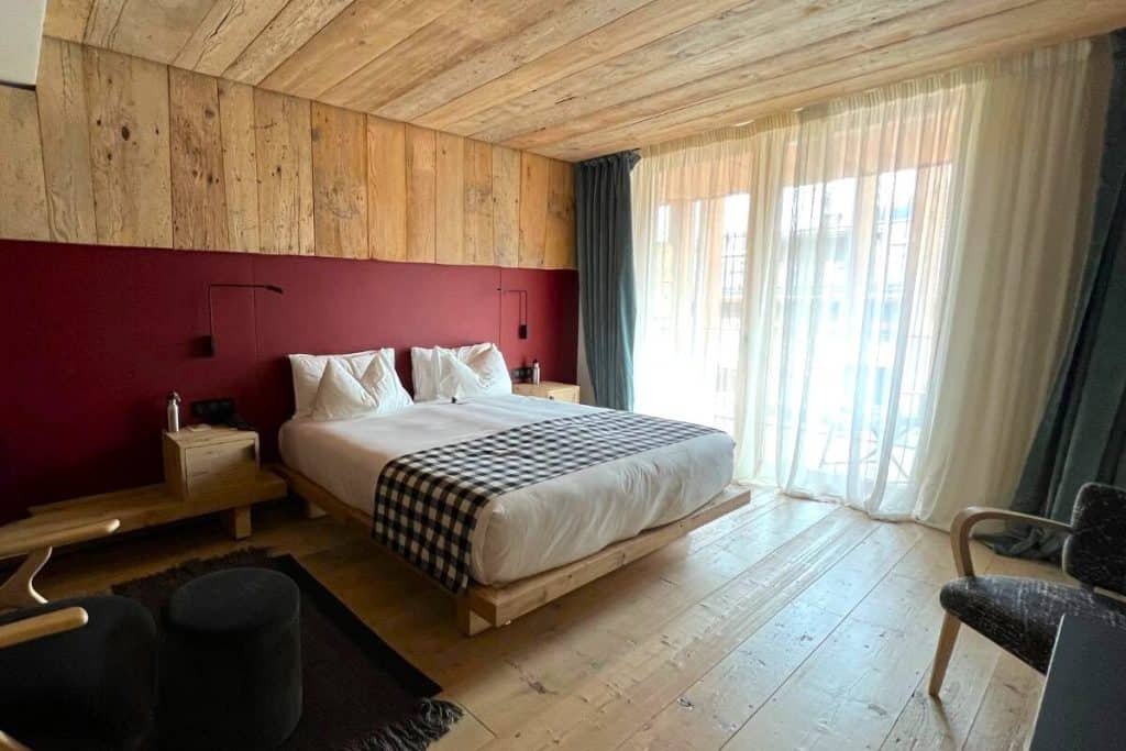 where to stay in cortina d'Ampezzo hotel de len rooms
