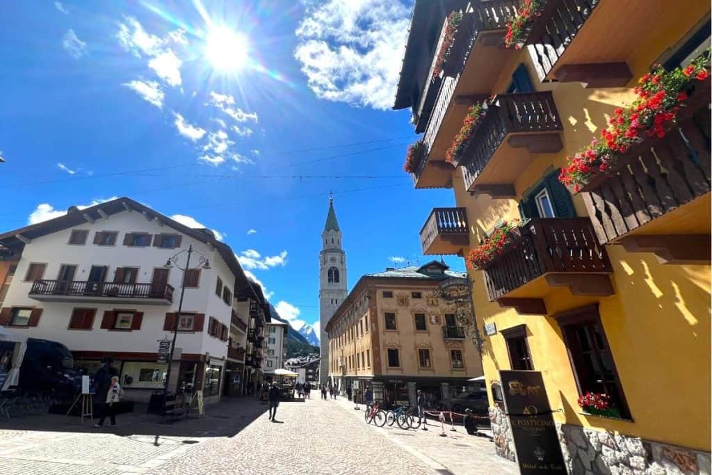 where to stay in cortina d'Ampezzo in the dolomites center best hotels