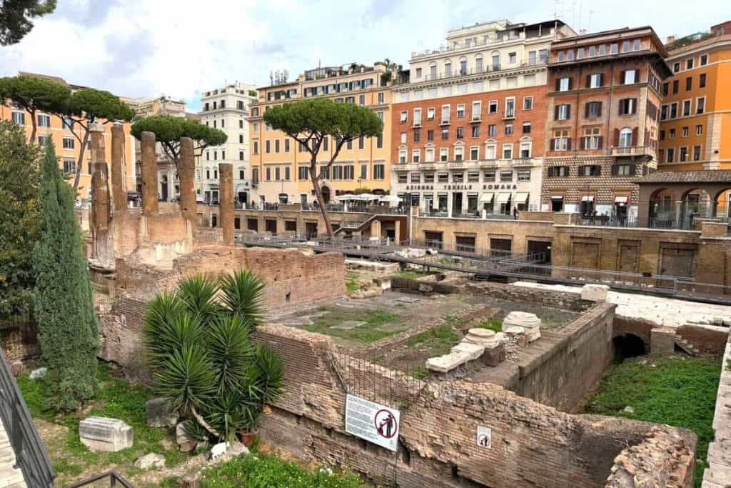 europe winter itinerary 2 weeks rome roman forum