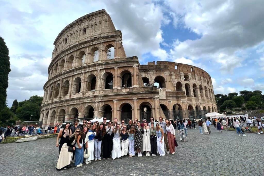 rome itinerary 3 days colosseum and me guiding a group
